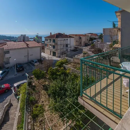 Besker Apartment Makarska