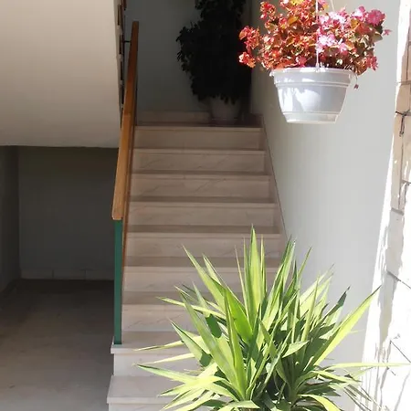 Besker Apartment *
