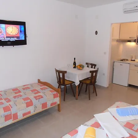 Apartment Studio Besker Makarska