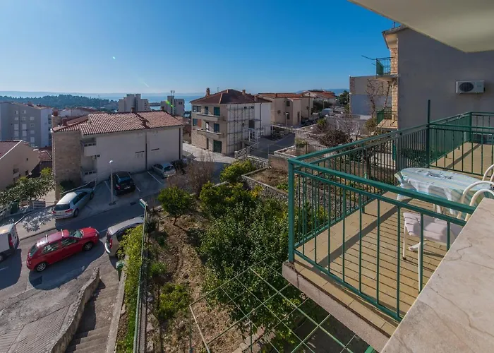 Besker Apartman Makarska
