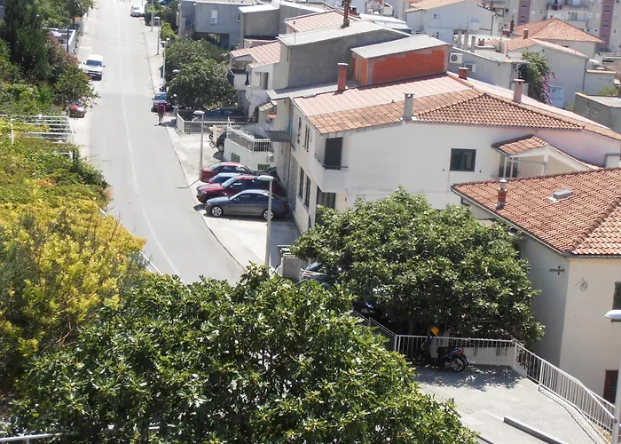 Besker Apartman Makarska