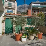 Besker * Makarska