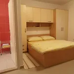 Besker Apartment *