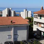 Apartment Besker
